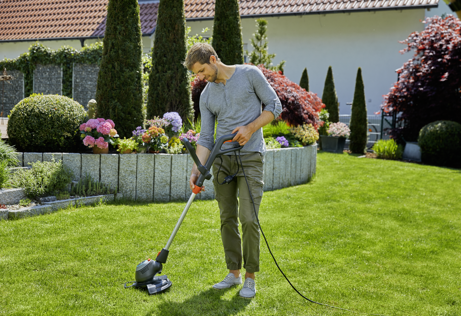 Máy cắt cỏ chạy điện Turbotrimmer PowerCut 650/28 Gardena 09874-20 3