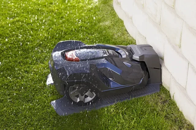 Robot cắt cỏ Husqvarna Automower 430X NERA
