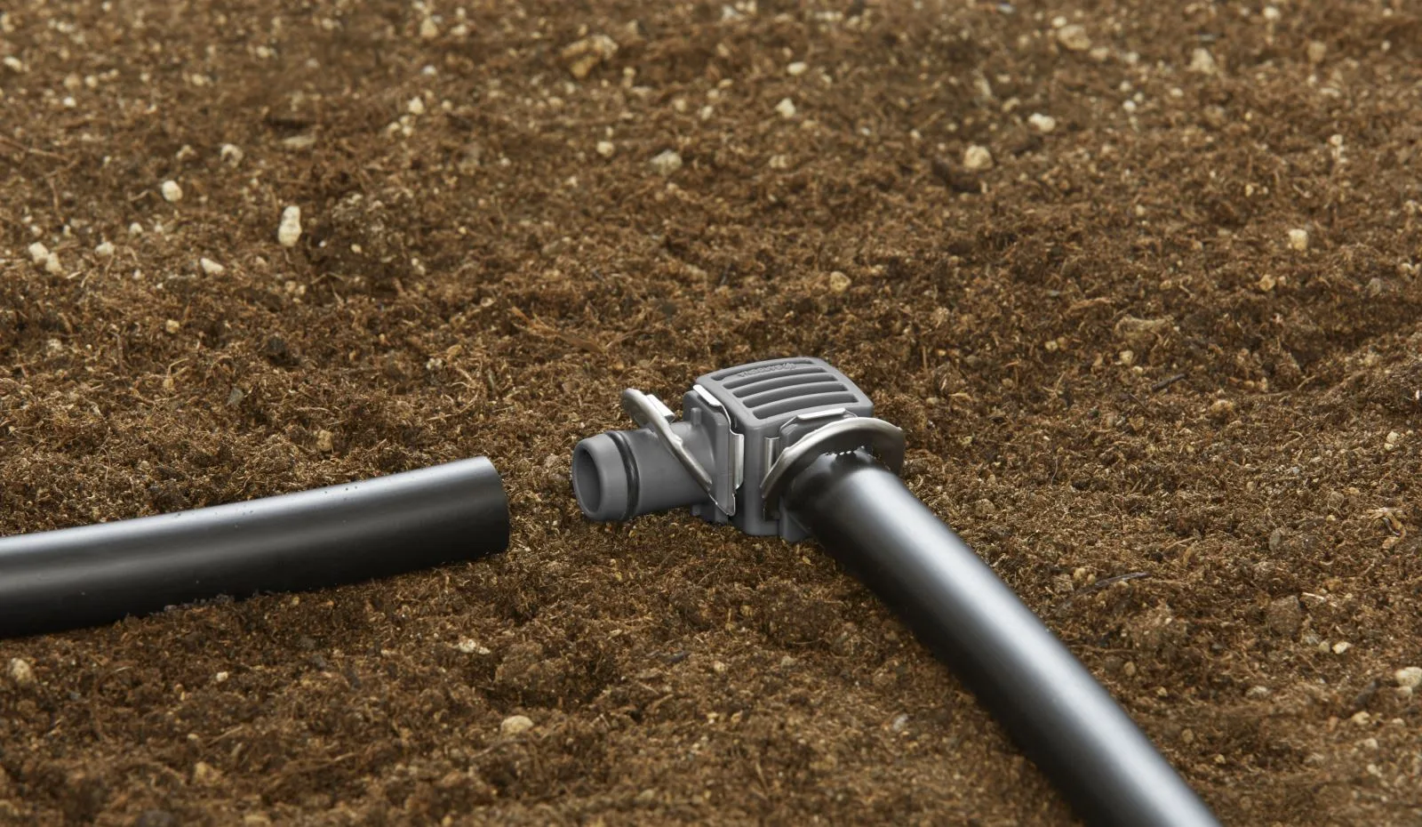 Bộ 2 cút nối chữ L 1/2'' cho dây 13mm Gardena 08382-20