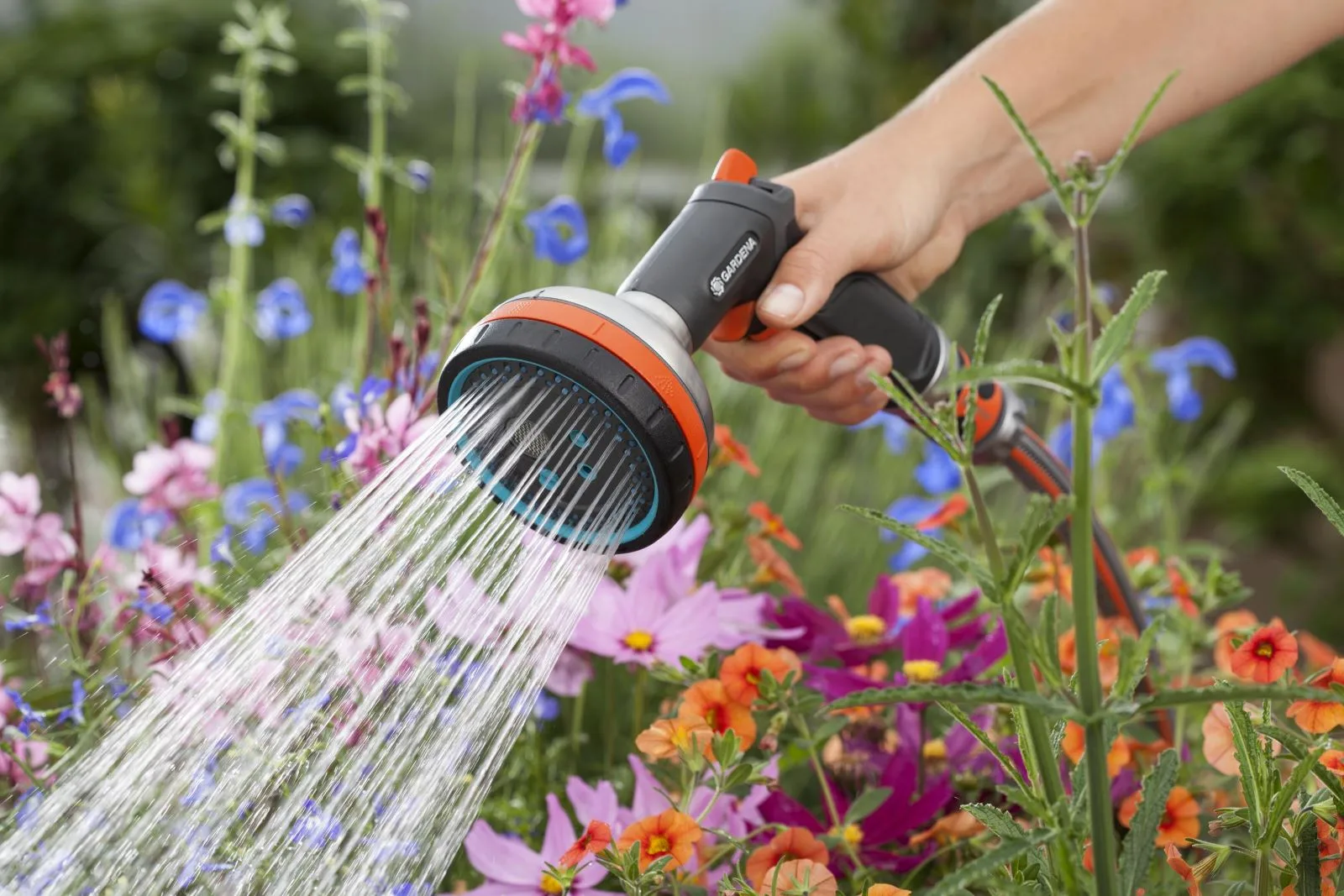 Vòi phun kim loại cao cấp đa tác dụng Gardena 18317-20