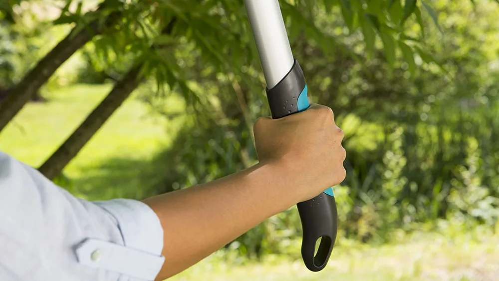 Kìm cắt cành cán dài 50cm Gardena 12002-20
