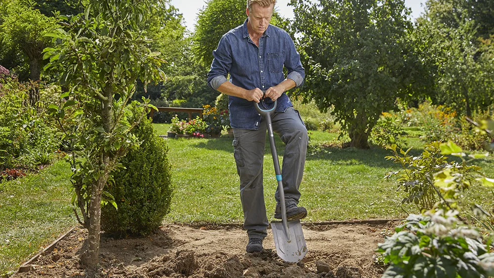 Xẻng trồng cây 117CM Gardena 17012-20